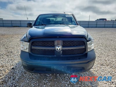 Piąte zdjęcie samochodu w środku: 2017 RAM 1500 ST VIN:3C6RR6KT9HG668384 - miniatura