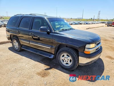 Czwarte zdjęcie samochodu z boku: 2005 CHEVROLET TAHOE C1500 VIN:1GNEC13V15R231817 - miniatura