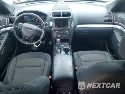 Zdjęcie 7 z 12 samochodu: 2017 FORD EXPLORER XLT VIN:1FM5K7DH7HGC20694 - miniatura