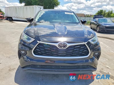 Piąte zdjęcie samochodu w środku: 2021 TOYOTA HIGHLANDER XLE VIN:5TDGZRAH8MS086366 - miniatura