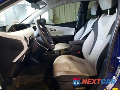 Zdjęcie 7 z 12 samochodu: 2016 TOYOTA PRIUS TWO VIN:JTDKBRFUXG3531572 - miniatura