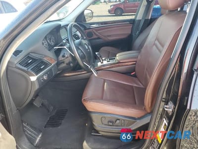 Zdjęcie 7 z 13 samochodu: 2013 BMW X5 XDRIVE35I VIN:5UXZV4C5XDL994859 - miniatura
