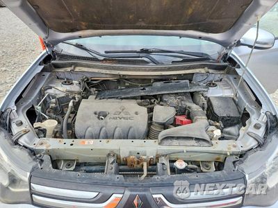 Zdjęcie 12 z 13 samochodu: 2014 MITSUBISHI OUTLANDER SE VIN:JA4AZ3A34EZ008586 - miniatura