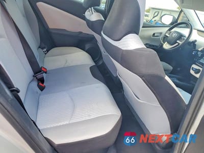 Zdjęcie 10 z 13 samochodu: 2018 TOYOTA PRIUS TWO VIN:JTDKBRFU7J3060925 - miniatura