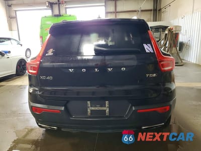 Zdjęcie 6 z 13 samochodu: 2020 VOLVO XC40 T5 R-DESIGN VIN:YV4162UM8L2274919 - miniatura