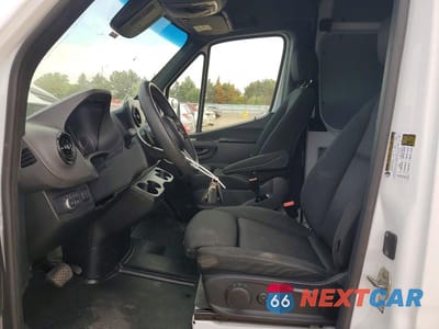 Zdjęcie 7 z 13 samochodu: 2022 MERCEDES-BENZ SPRINTER 2500 VIN:W1Y4EDHY8NT106640 - miniatura