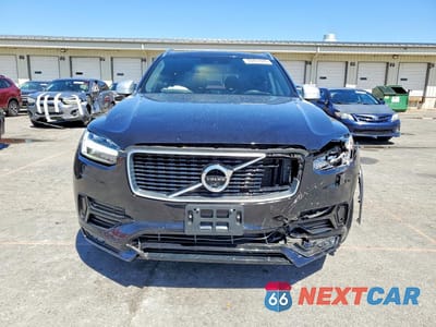Piąte zdjęcie samochodu w środku: 2019 VOLVO XC90 T6 R-DESIGN VIN:YV4A22PM9K1440814 - miniatura
