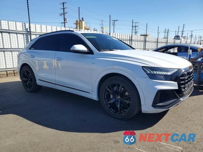Czwarte zdjęcie samochodu z boku: 2023 AUDI Q8 PRESTIGE VIN:WA1CVBF11PD000631 - miniatura