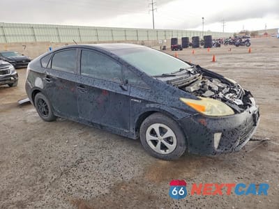 Czwarte zdjęcie samochodu z boku: 2015 TOYOTA PRIUS THREE VIN:JTDKN3DU5F0457792 - miniatura