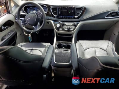 Zdjęcie 8 z 13 samochodu: 2022 CHRYSLER PACIFICA LIMITED VIN:2C4RC1GG5NR234316 - miniatura