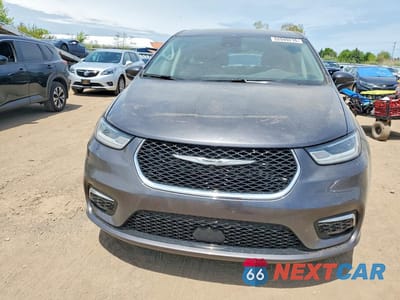 Piąte zdjęcie samochodu w środku: 2023 CHRYSLER PACIFICA TOURING L VIN:2C4RC1BG8PR600635 - miniatura