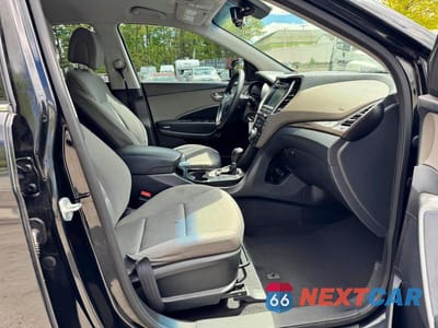 Zdjęcie 12 z 13 samochodu: 2017 HYUNDAI SANTA FE SE VIN:KM8SMDHF6HU209448 - miniatura