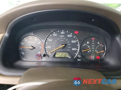 Zdjęcie 9 z 12 samochodu: 2002 HONDA ACCORD EX VIN:1HGCG56622A083222 - miniatura