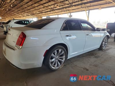 Trzecie zdjęcie samochodu z tyłu: 2019 CHRYSLER 300 LIMITED VIN:2C3CCAEG4KH609594 - miniatura