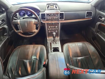 Zdjęcie 8 z 12 samochodu: 2012 LINCOLN MKZ VIN:3LNHL2JC5CR824722 - miniatura