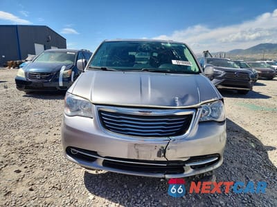 Piąte zdjęcie samochodu w środku: 2016 CHRYSLER TOWN & COUNTRY TOURING VIN:2C4RC1BG7GR221996 - miniatura