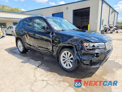 Czwarte zdjęcie samochodu z boku: 2017 BMW X3 XDRIVE28I VIN:5UXWX9C50H0D97904 - miniatura