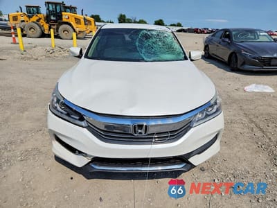 Piąte zdjęcie samochodu w środku: 2016 HONDA ACCORD LX VIN:1HGCR2F30GA003616 - miniatura