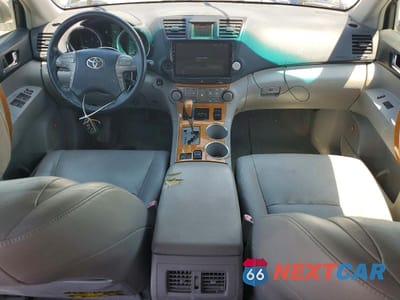 Zdjęcie 8 z 13 samochodu: 2008 TOYOTA HIGHLANDER HYBRID LIMITED VIN:JTEEW44A682007755 - miniatura