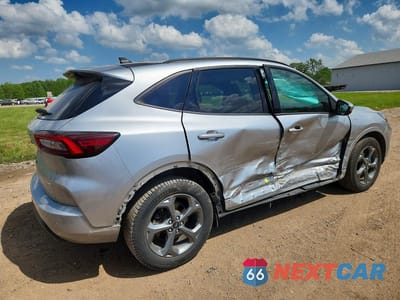 Trzecie zdjęcie samochodu z tyłu: 2023 FORD ESCAPE ST LINE SELECT VIN:1FMCU9NAXPUB27568 - miniatura