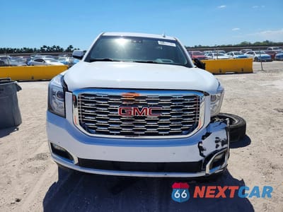 Piąte zdjęcie samochodu w środku: 2020 GMC YUKON XL DENALI VIN:1GKS1HKJ8LR290230 - miniatura