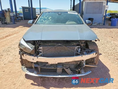Piąte zdjęcie samochodu w środku: 2021 BMW 228I VIN:WBA53AK04M7J38490 - miniatura