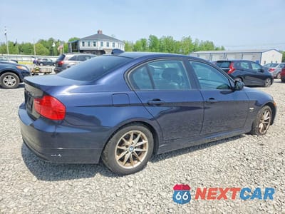 Trzecie zdjęcie samochodu z tyłu: 2010 BMW 328 XI SULEV VIN:WBAPK5C51AA653684 - miniatura