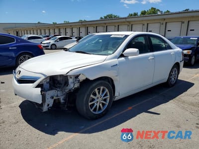 2011 TOYOTA CAMRY HYBRID 4T1BB3EK5BU126943 - główne zdjęcie licytacji z USA - miniatura