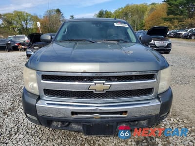 Piąte zdjęcie samochodu w środku: 2011 CHEVROLET SILVERADO K1500 HYBRID VIN:3GCUKUEJ9BG126618 - miniatura
