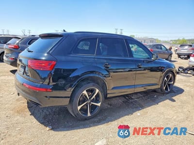 Trzecie zdjęcie samochodu z tyłu: 2019 AUDI Q7 PRESTIGE VIN:WA1VAAF75KD018156 - miniatura