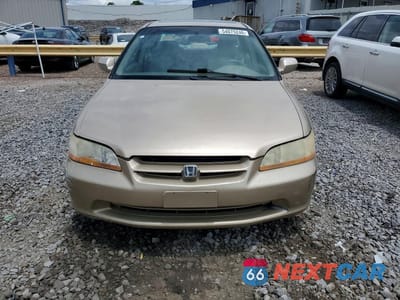 Piąte zdjęcie samochodu w środku: 2000 HONDA ACCORD EX VIN:1HGCG1654YA088334 - miniatura