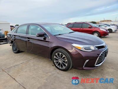 Czwarte zdjęcie samochodu z boku: 2016 TOYOTA AVALON XLE PLUS VIN:4T1BK1EB3GU220671 - miniatura