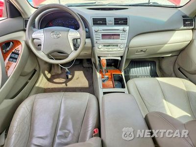 Zdjęcie 8 z 12 samochodu: 2011 TOYOTA CAMRY XLE VIN:4T4BF3EKXBR119142 - miniatura