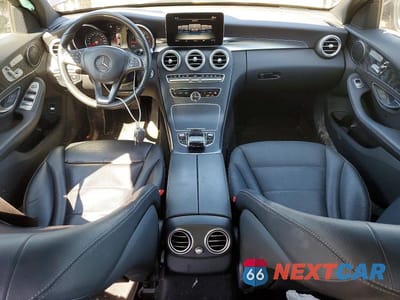 Zdjęcie 8 z 12 samochodu: 2018 MERCEDES-BENZ C 300 4MATIC VIN:55SWF4KB0JU257191 - miniatura