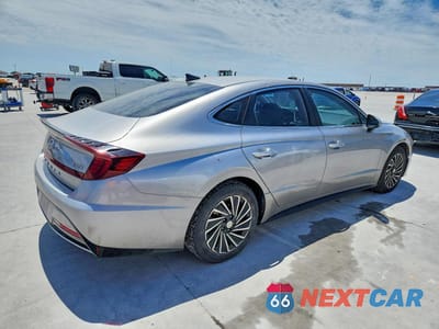 Trzecie zdjęcie samochodu z tyłu: 2021 HYUNDAI SONATA HYBRID SEL VIN:KMHL34JJXMA023882 - miniatura