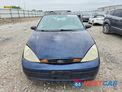 Piąte zdjęcie samochodu w środku: 2002 FORD FOCUS SE VIN:1FAFP36382W220789 - miniatura