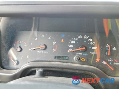 Zdjęcie 9 z 13 samochodu: 2002 JEEP WRANGLER / TJ SPORT VIN:1J4FA49S92P755378 - miniatura