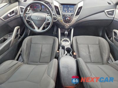 Zdjęcie 8 z 13 samochodu: 2017 HYUNDAI VELOSTER BASE VIN:KMHTC6AD6HU305091 - miniatura