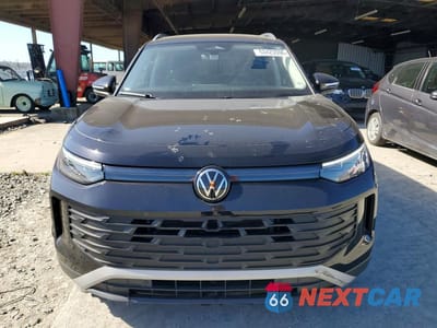 Piąte zdjęcie samochodu w środku: 2025 VOLKSWAGEN TIGUAN S VIN:3VVCR7RM1SM004531 - miniatura