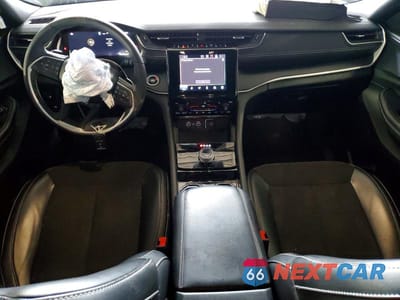 Zdjęcie 8 z 13 samochodu: 2023 JEEP GRAND CHEROKEE L LAREDO VIN:1C4RJKAG8P8840311 - miniatura