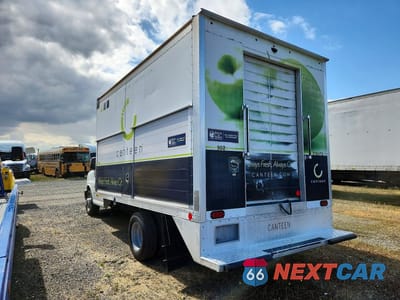 Drugie zdjęcie samochodu z przodu: 2016 CHEVROLET EXPRESS G4500 VIN:1GB6GUCG3G1209148 - miniatura