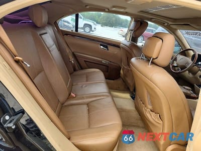 Zdjęcie 10 z 12 samochodu: 2008 MERCEDES-BENZ S 550 VIN:WDDNG71X98A169354 - miniatura