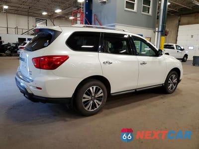 Trzecie zdjęcie samochodu z tyłu: 2017 NISSAN PATHFINDER SV VIN:5N1DR2MMXHC608646 - miniatura