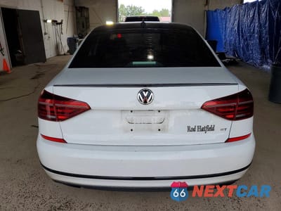 Zdjęcie 6 z 12 samochodu: 2018 VOLKSWAGEN PASSAT GT VIN:1VWJM7A33JC038619 - miniatura