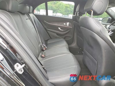 Zdjęcie 10 z 12 samochodu: 2019 MERCEDES-BENZ E 300 4MATIC VIN:WDDZF4KB5KA489011 - miniatura