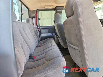 Zdjęcie 10 z 12 samochodu: 2005 CHEVROLET SILVERADO K2500 HEAVY DUTY VIN:1GCHK29U95E289663 - miniatura