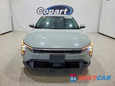 Piąte zdjęcie samochodu w środku: 2025 KIA K4 LXS VIN:3KPFT4DE7SE099148 - miniatura