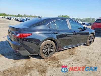 Trzecie zdjęcie samochodu z tyłu: 2025 TOYOTA CAMRY SE VIN:4T1DAACK2SU619188 - miniatura