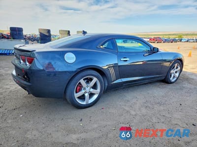 Trzecie zdjęcie samochodu z tyłu: 2012 CHEVROLET CAMARO LT VIN:2G1FB1E32C9201916 - miniatura