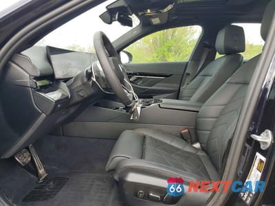 Zdjęcie 7 z 12 samochodu: 2026 BMW 530 XI VIN:WBA53FJ05TCU99778 - miniatura